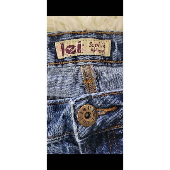 L.e.i. Sophia Hiphugger Light Wash Jeans Size 16 - Picture 4 of 5